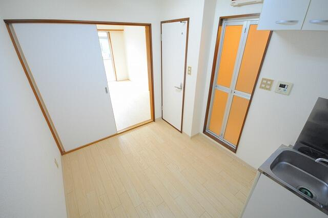反転タイプ別部屋の室内写真