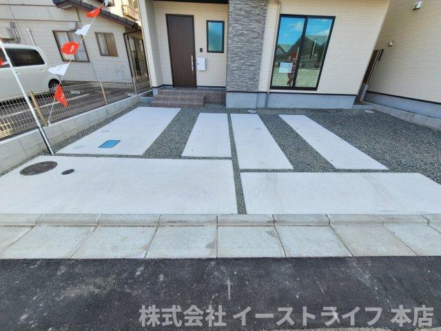 【新築戸建】　いわき市平五色町1期　最終1棟！！の駐車場|1号棟写真　3台駐車可能（車種による）