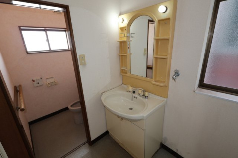 学校町2丁目　田中貸家の洗面所|洗面所です