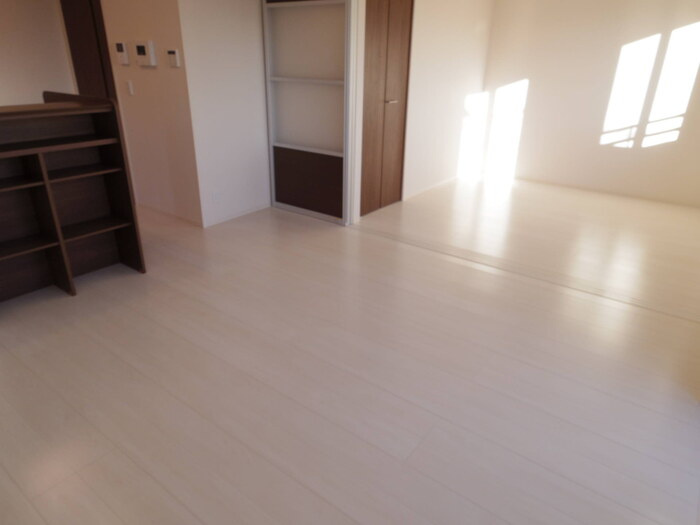 フィオーレ 弐番館の居間・リビング|居室・リビング