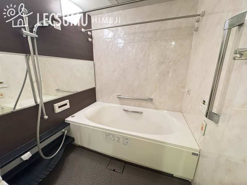 エイジングコート姫路の浴室