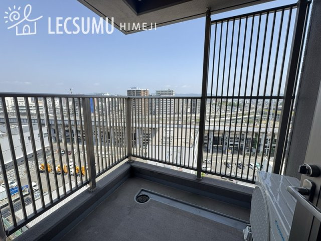 エイジングコート姫路のバルコニー