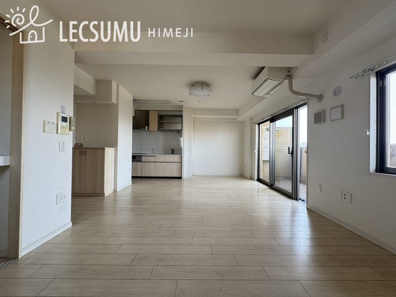 エイジングコート姫路の洋室