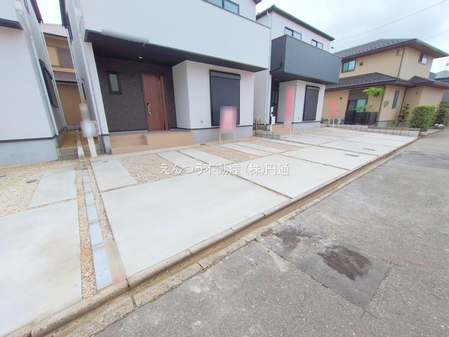 丸米町1期の駐車場