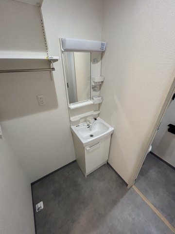 【洗面所】 | ドム　シャイン