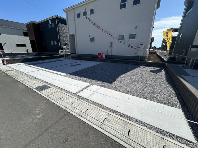 新築　前橋市茂木町第3　Livele Garden.S　1号棟の駐車場|現地写真　駐車スペースは2台分可能です！
