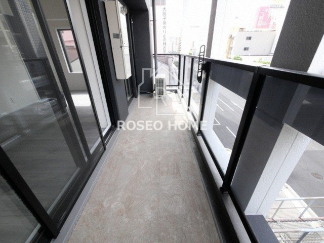 BRAVE松屋町のバルコニー