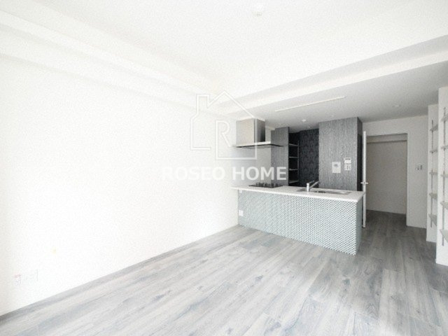 BRAVE松屋町の居間・リビング