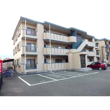 スカイマンションキャッスルの駐車場