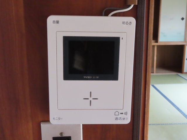 【セキュリティ】 | 北見市美山町南２丁目８番地３８　平屋建中古売家 | TVモニター付きインターフォン（内）