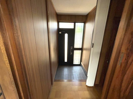 【玄関】 | 北見市美山町南２丁目８番地３８　平屋建中古売家 | 玄関（内）