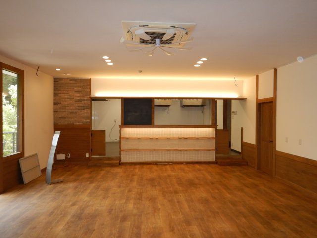 森の8カテンの内装|店舗