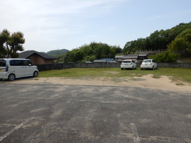 森の8カテンの駐車場