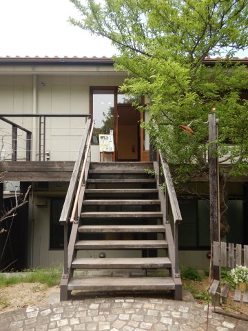森の8カテンのエントランス