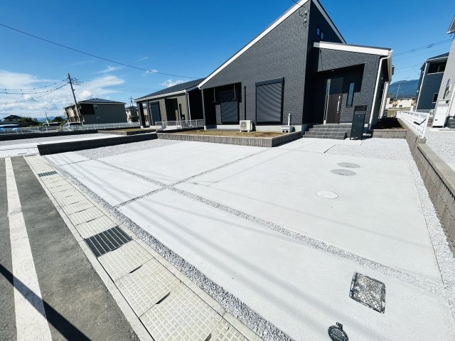 新築　前橋市茂木町第3　Livele Garden.S　6号棟の駐車場|現地写真　駐車スペースは2台分可能です！
