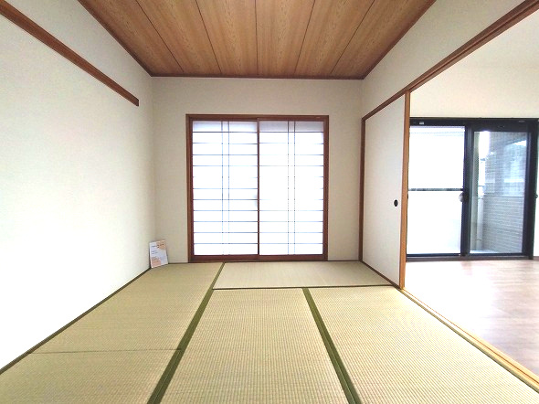 ユニーブル漆山の和室|引き戸を開ければ開放的に閉めれば個室に。多目的に使える和のプライベート空間。