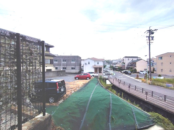 ユニーブル漆山の展望|物件からの展望　ご都合のよろしい日時に現地をご案内させて頂きます！是非、お問い合わせお待ちしております!!