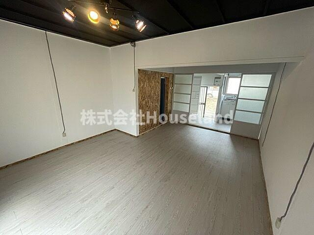 杭ノ瀬アパートの居間・リビング