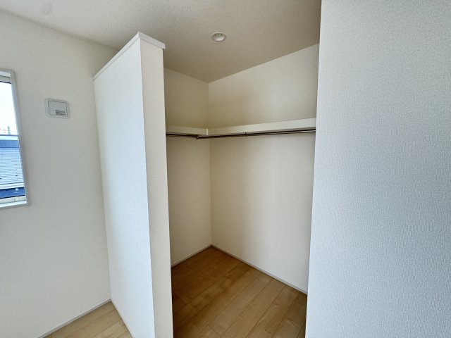 リーブルガーデンS  前橋茂木町第３　１号棟の収納|２階洋室1収納です
ウォークインクローゼット1です