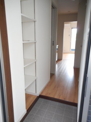 ルナカーサの玄関