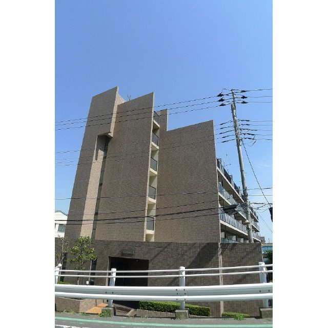 盛大パレスの外観