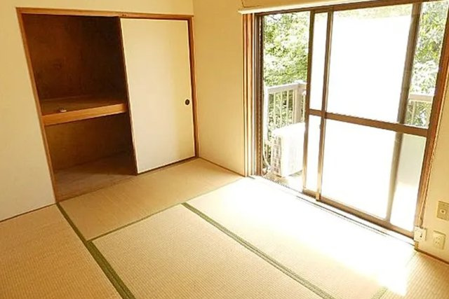 いなべ市大安町大井田　一棟アパート　日当たり良好物件の和室