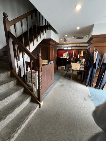 田町店舗1.2階のエントランス