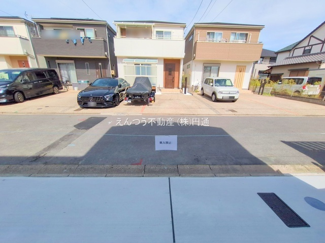 ファーストタウン第4港区明正の駐車場