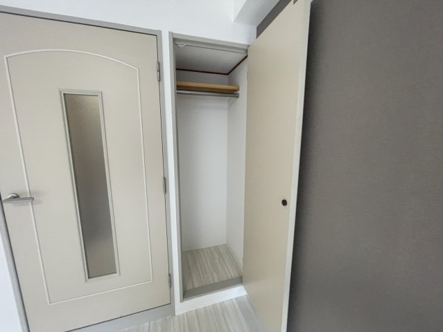 シャトラン弓木一番館の洗面所|室内洗濯パン