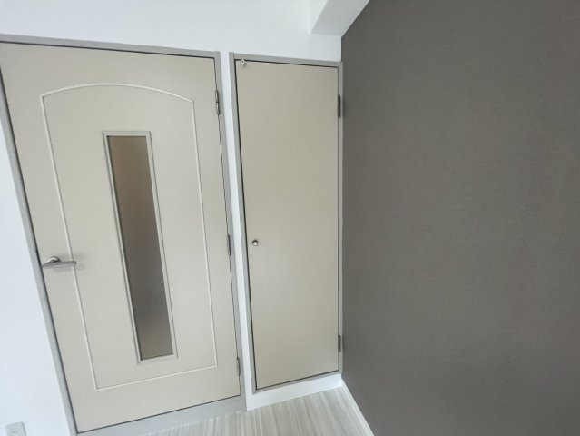 シャトラン弓木一番館の洋室