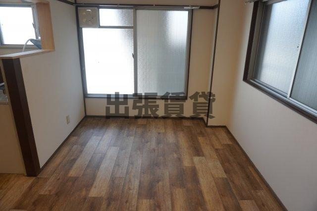 仲介手数料0！！第2八千代コーポの居間・リビング