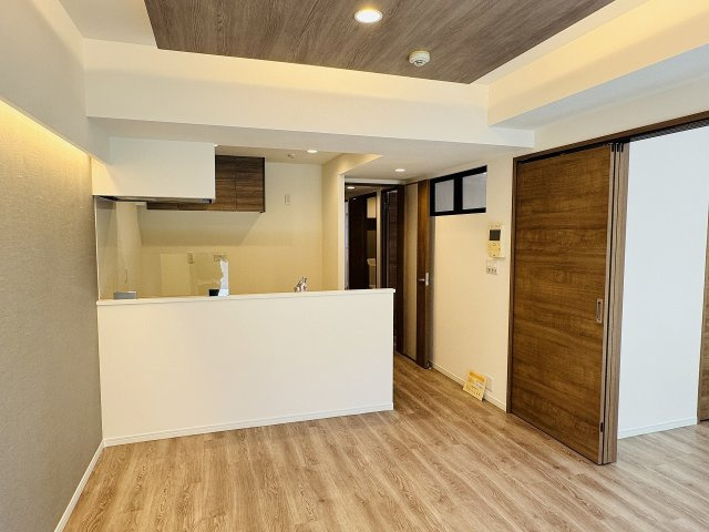 ヴィルヌーヴ西八王子の居間・リビング|～明るく開放感のあるLDKで、家族団欒の時間をお過ごしいただけます～