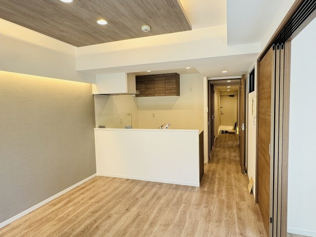 ヴィルヌーヴ西八王子の内装|～アクセントクロスがオシャレな空間～