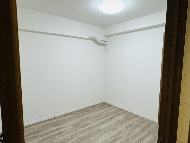 ヴィルヌーヴ西八王子の子供部屋|～リビング・廊下側からWアクセスが可能～