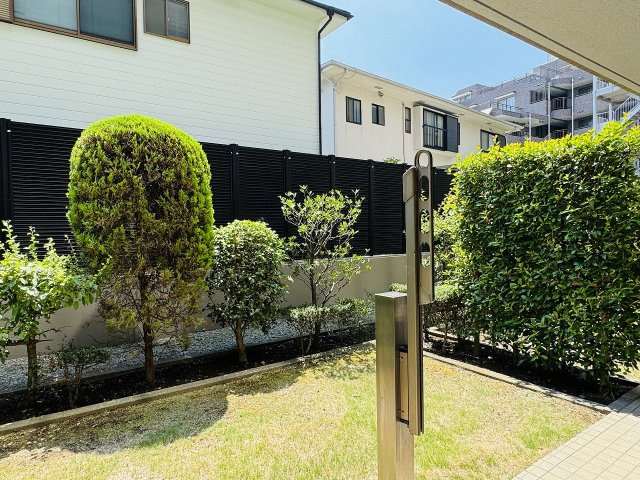 ヴィルヌーヴ西八王子の展望|～庭先広く陽当たり良好、洗濯物がよく乾きそうです～