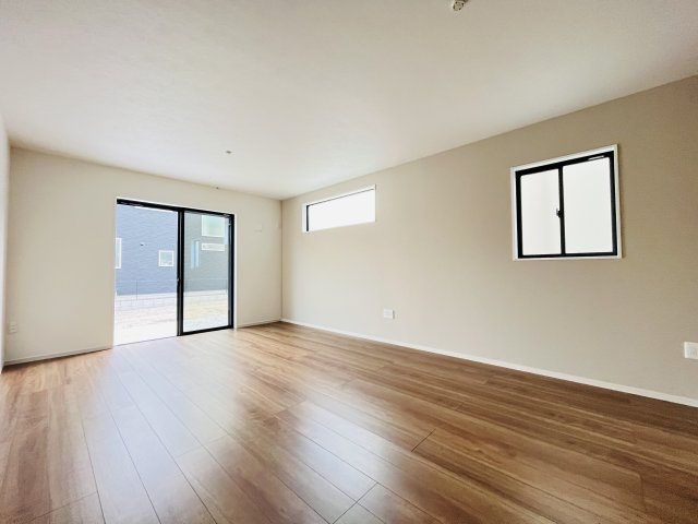 【居間・リビング】 | 本庄市見福17期　ZutPLUS+　新築戸建　全3棟　3号棟