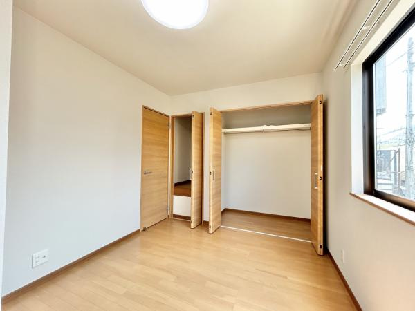 高知市一宮東町5丁目 戸建ての洋室