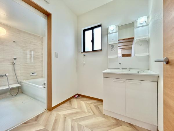 高知市一宮東町5丁目 戸建ての独立洗面台