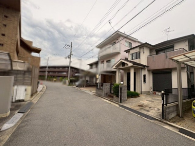 【前面道路含む現地写真】 | 土塔町　中古一戸建