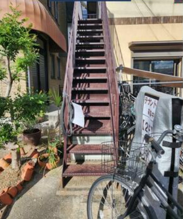 草津市東矢倉２丁目の店舗事務所の外観