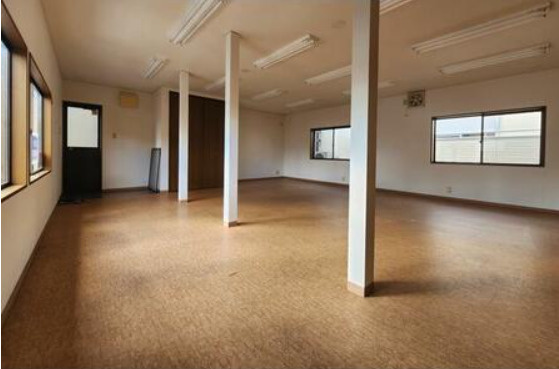 草津市東矢倉２丁目の店舗事務所の内装