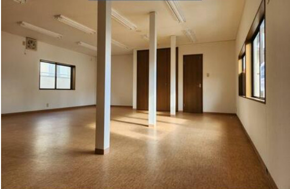 草津市東矢倉２丁目の店舗事務所の内装