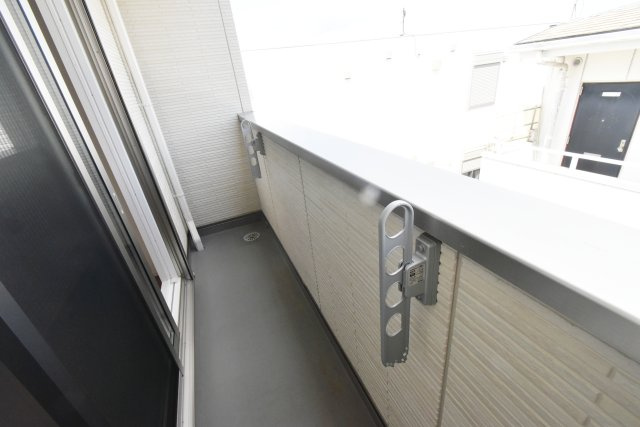 甲子園廣和レジデンスのバルコニー