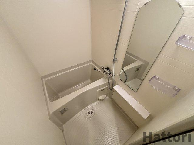 プレサンス淡路駅前の浴室