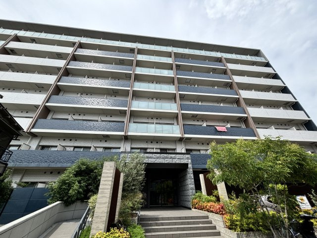 プレサンス淡路駅前