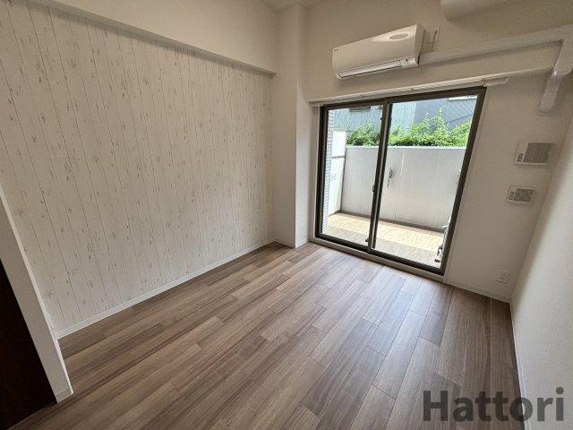 プレサンス淡路駅前の居間・リビング