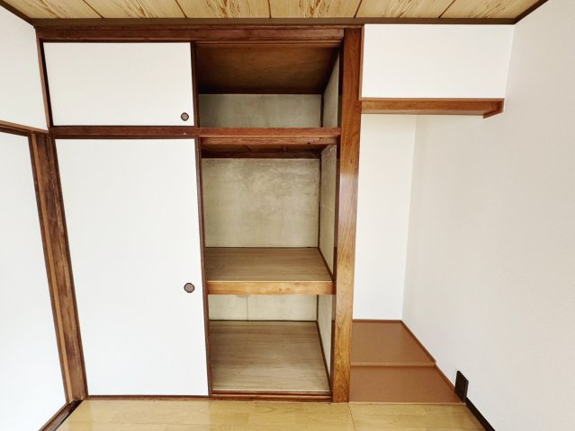 広島市安芸区船越南３丁目の一戸建ての収納