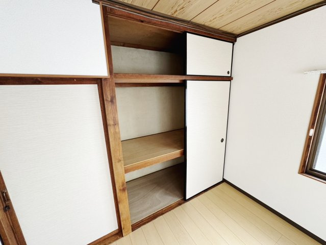 広島市安芸区船越南３丁目の一戸建ての収納
