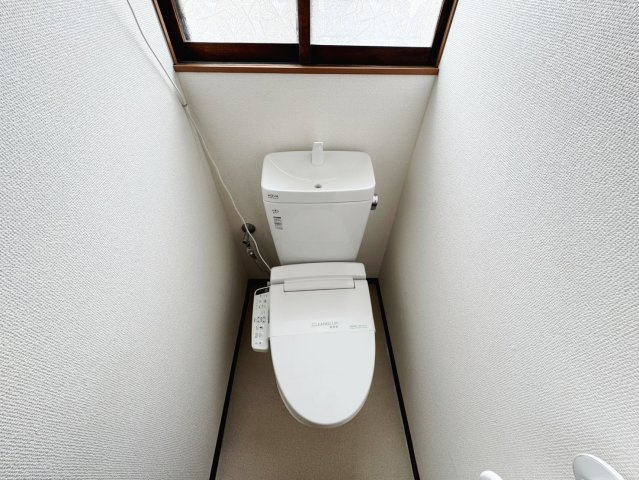 広島市安芸区船越南３丁目の一戸建てのトイレ