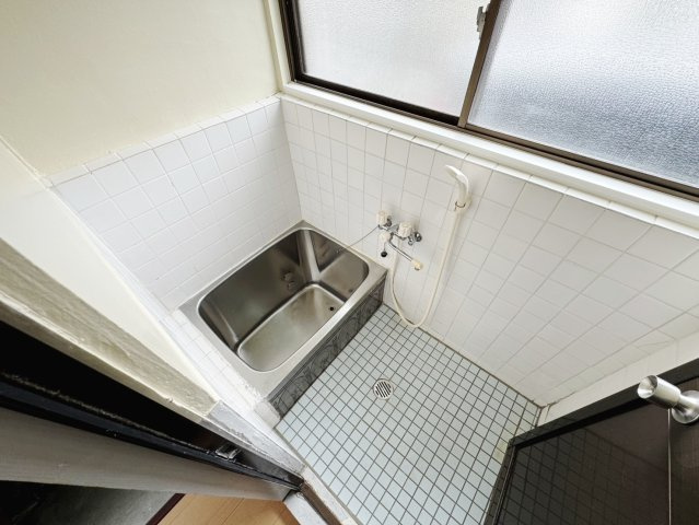 広島市安芸区船越南３丁目の一戸建ての浴室